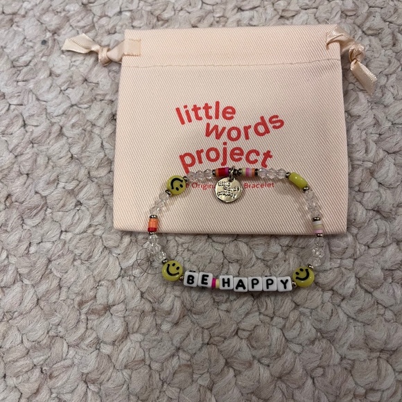 New Little words project "Be Happy" stretch beaded bracelet size S/M - Picture 1 of 5